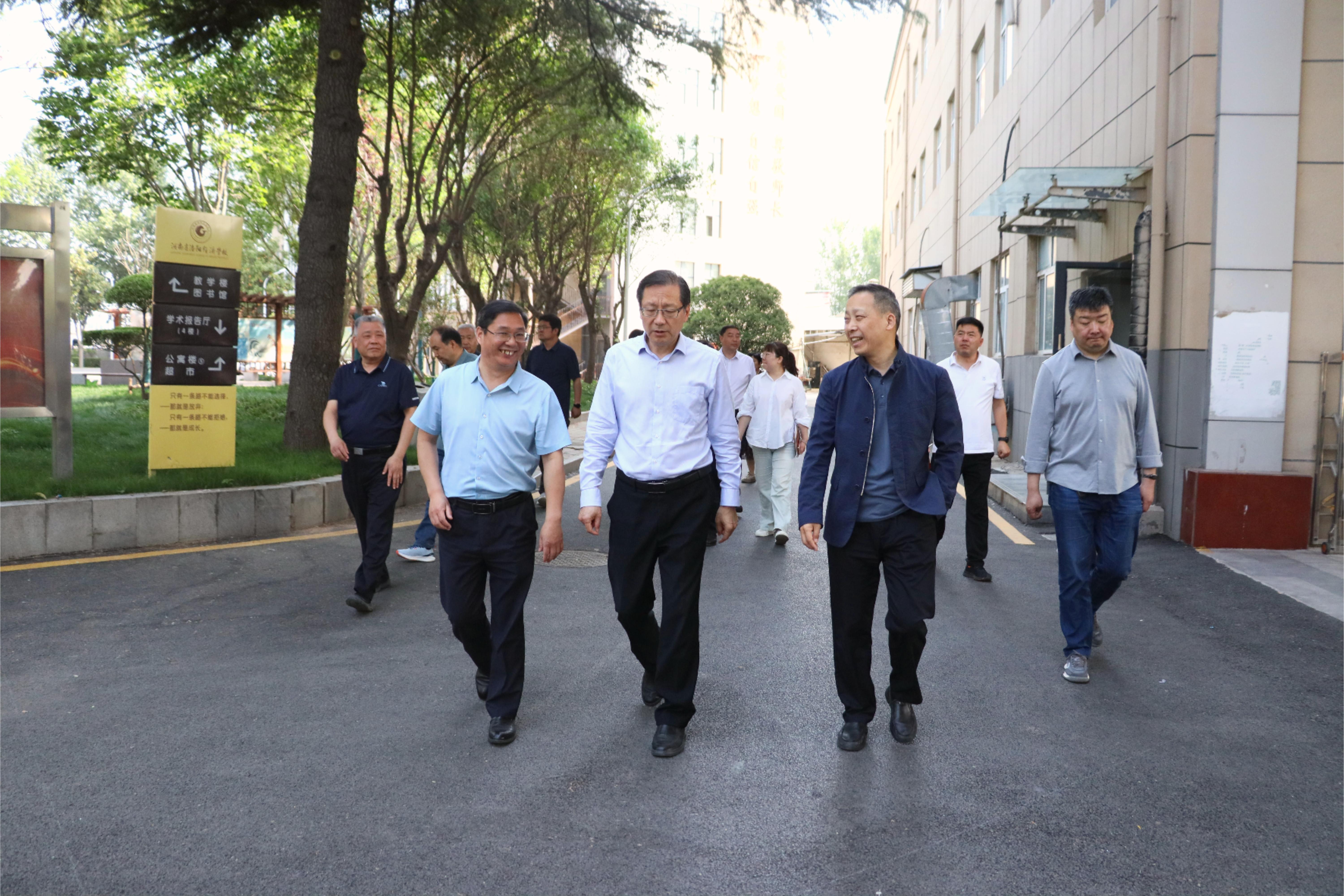 feb75f9724fb4aa3861b379ab8a9687d.jpg feb75f9724fb4aa3861b379ab8a9687d.jpg