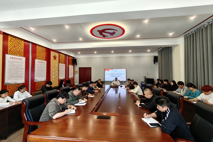 践行正确政绩观 办好后勤民生事 ——我校召开后勤服务师生座谈会