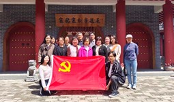 基础教学部直属党支部赴洛阳民俗博物馆开展主题党日活动