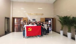 基础教学部直属党支部赴洛阳市廉洁文化宣传教育馆开展主题党日活动