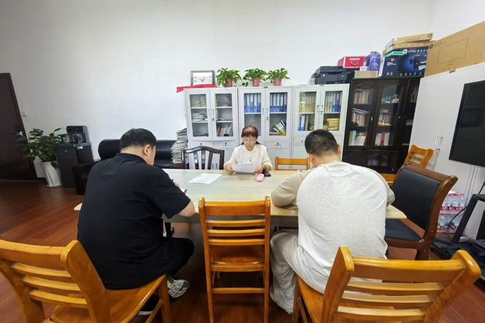 纪委办支部开展专题政治理论学习