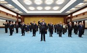 习近平带领党员领导同志重温入党誓词