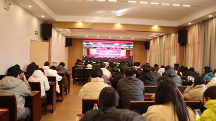 我校组织观看“中国共产党人精神谱系”河南省集中示范宣讲活动