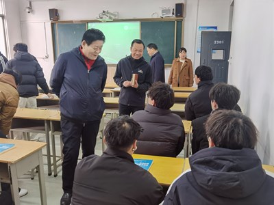 校领导分组巡查2026年春季新学期开学上课秩序