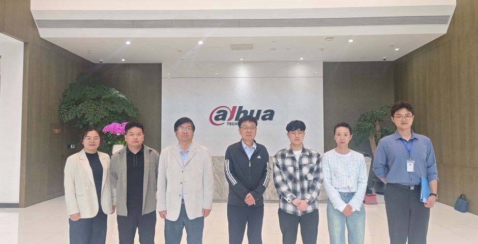 党委副书记王新建带队开展“访企拓岗促就业”专项行动