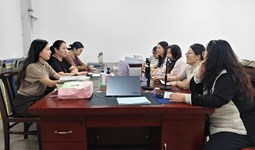 商务学院两教研室联合开展业务学习 深入推进校企合作与双节安全部署